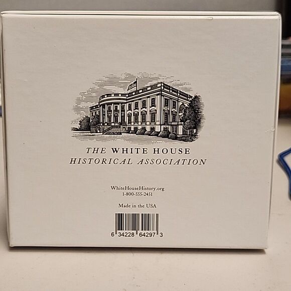 White House Historical Assoc 2022 Gingerbread Recipe Christmas Ornament w/ Box - Picture 5 of 5